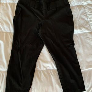 Torrid- size 4 ankle length dress pants